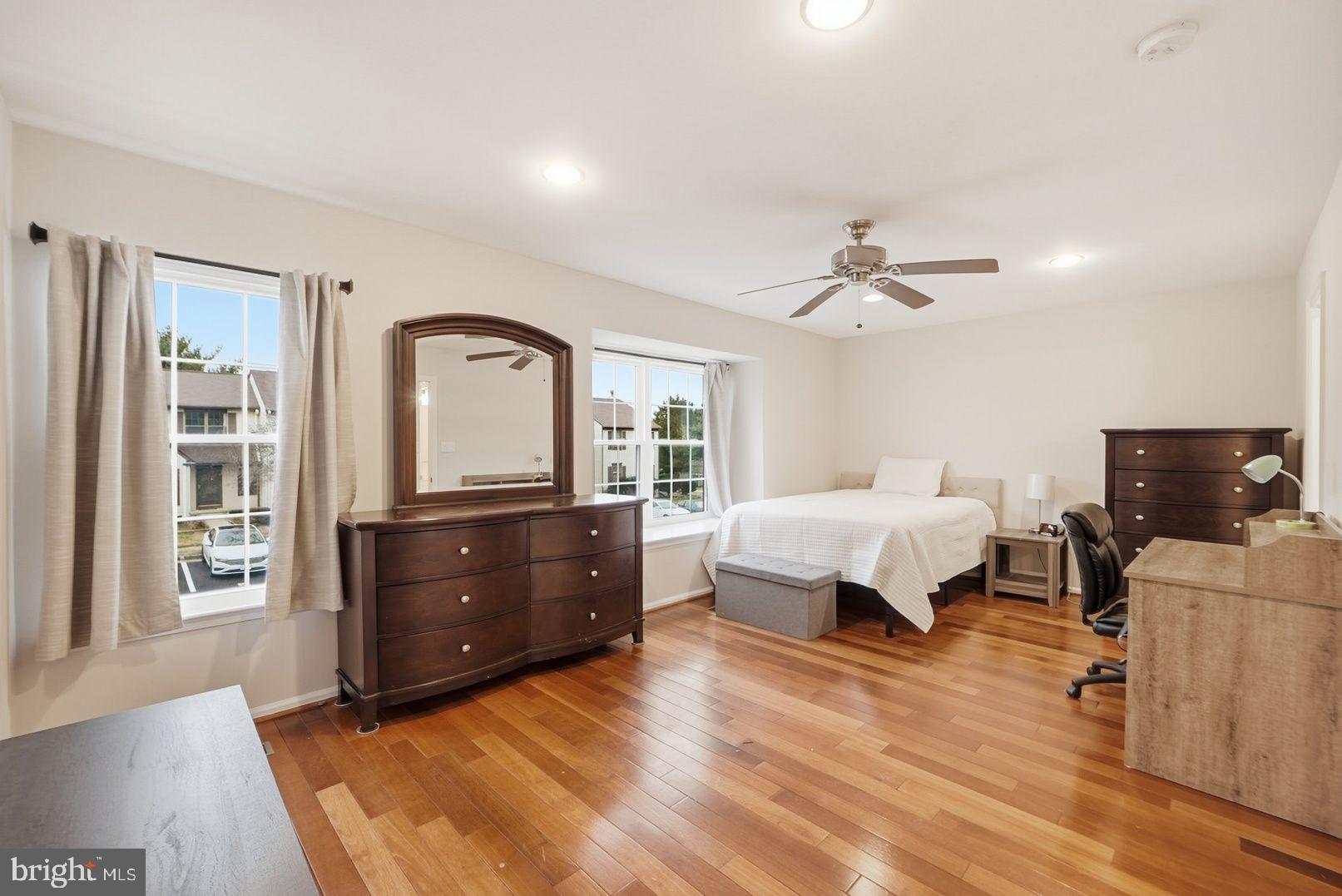 COUNTRYSIDE - Residential