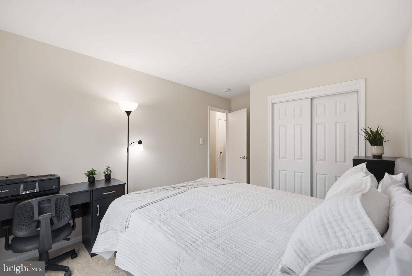 COUNTRYSIDE - Residential