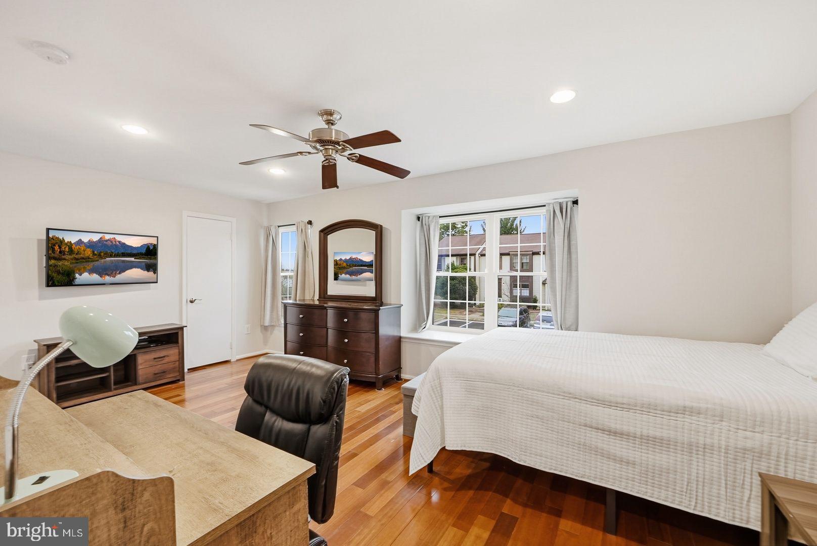 COUNTRYSIDE - Residential