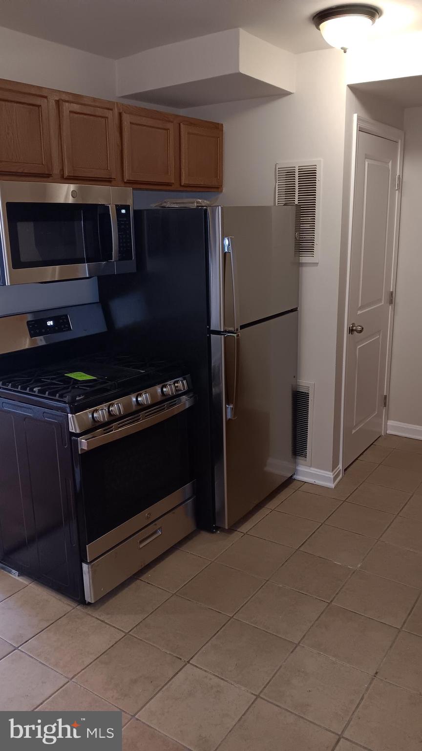 GREGORY FARMS - Residential Lease