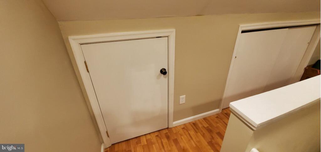 BURGUNDY VILLAGE - Residential Lease