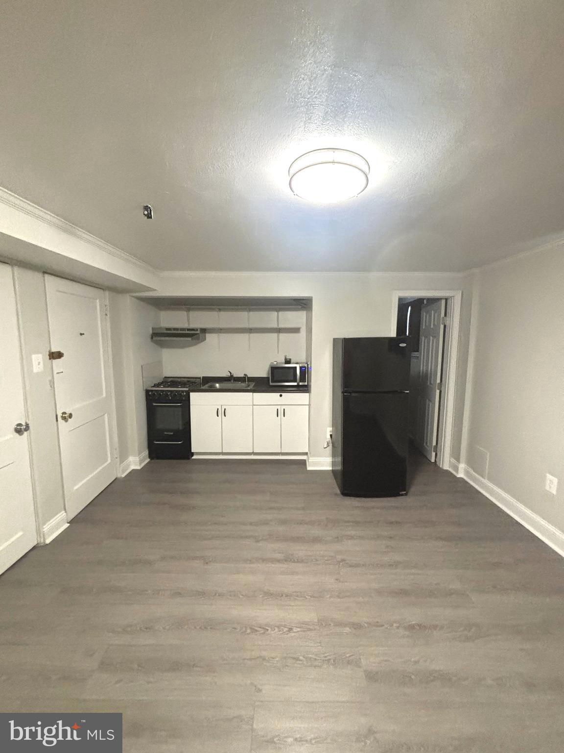 3909 WASHINGTON BOULEVARD B