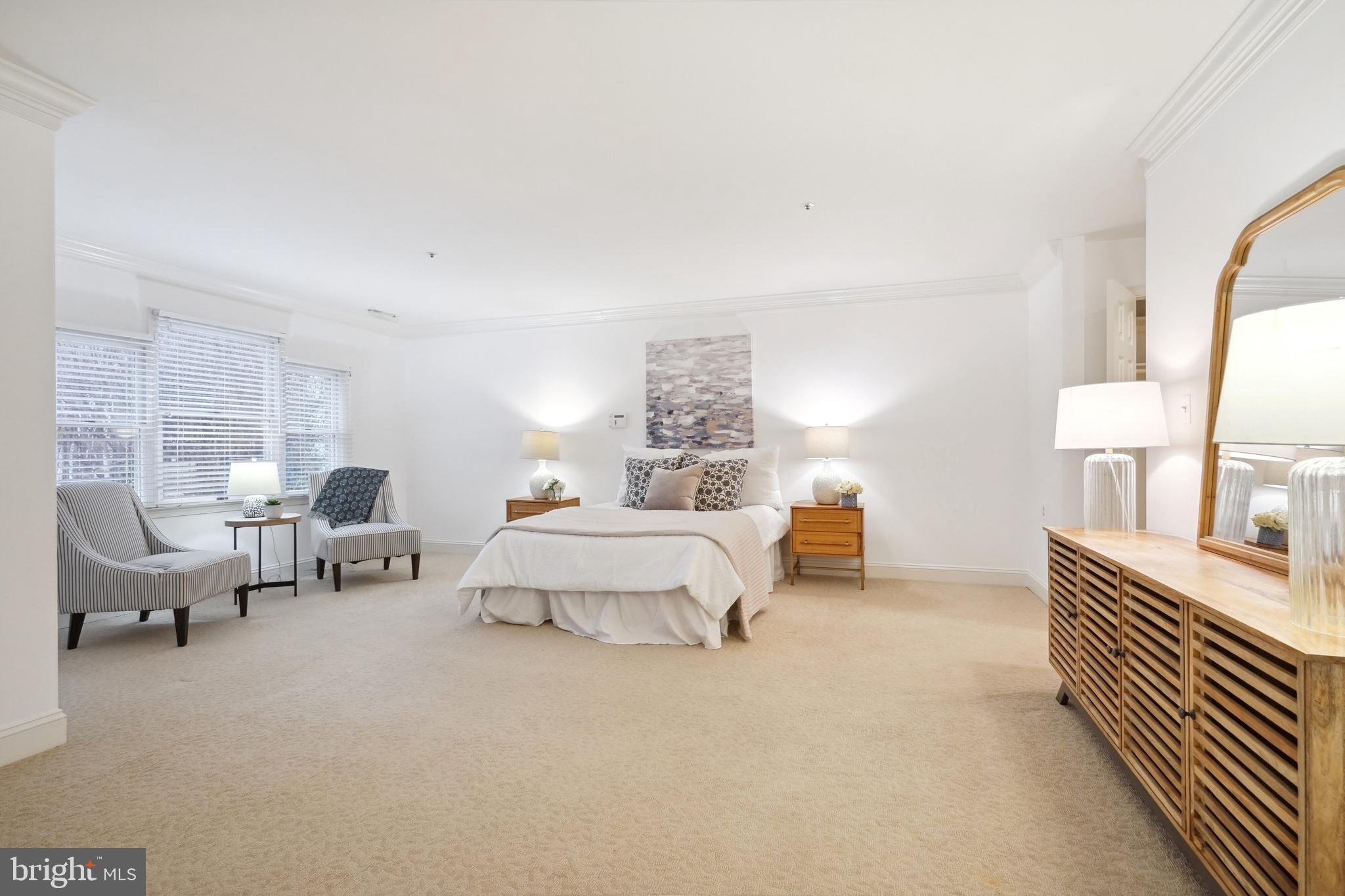 POTOMAC VILLAGE - Residential