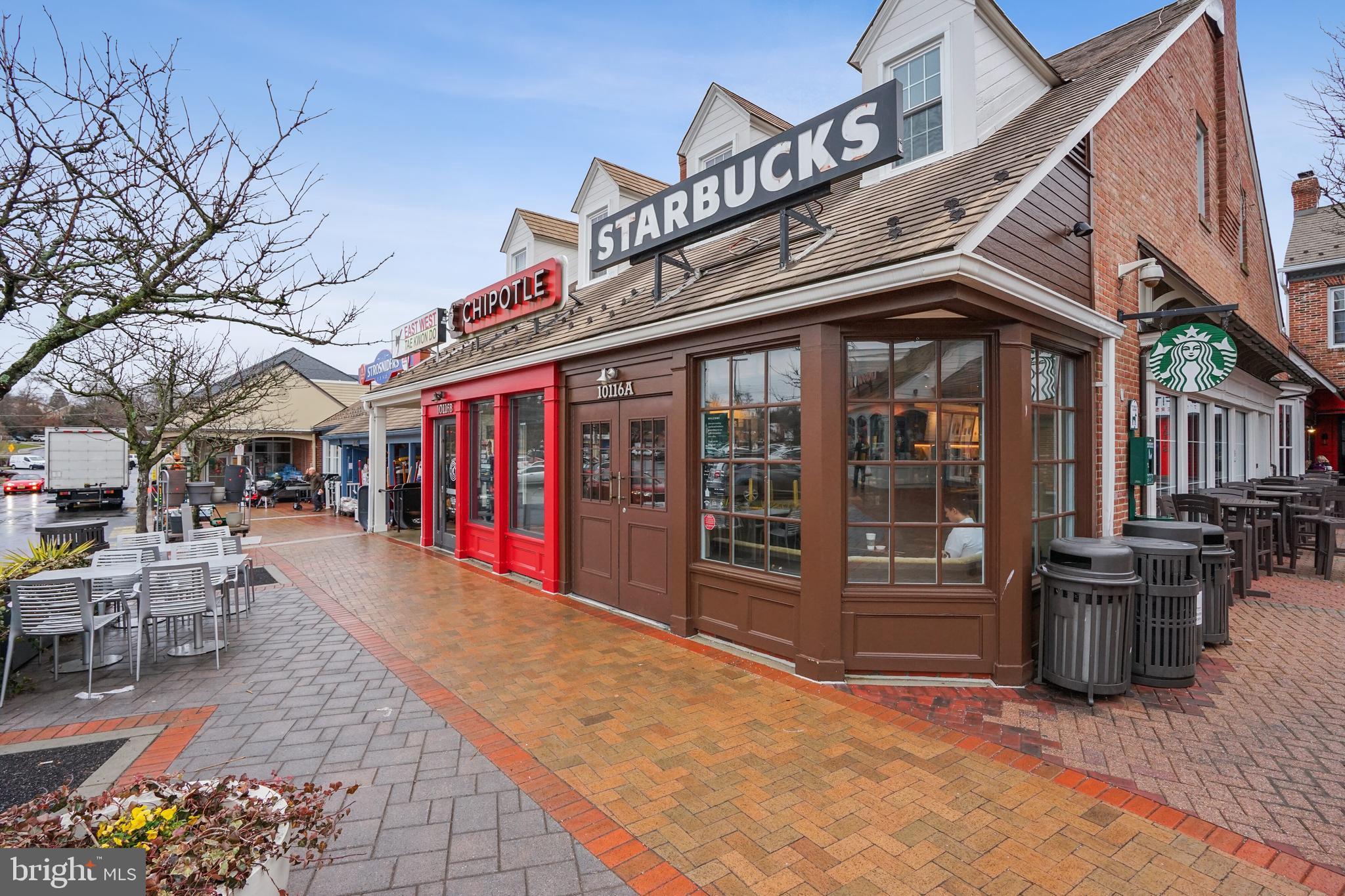 POTOMAC VILLAGE - Residential