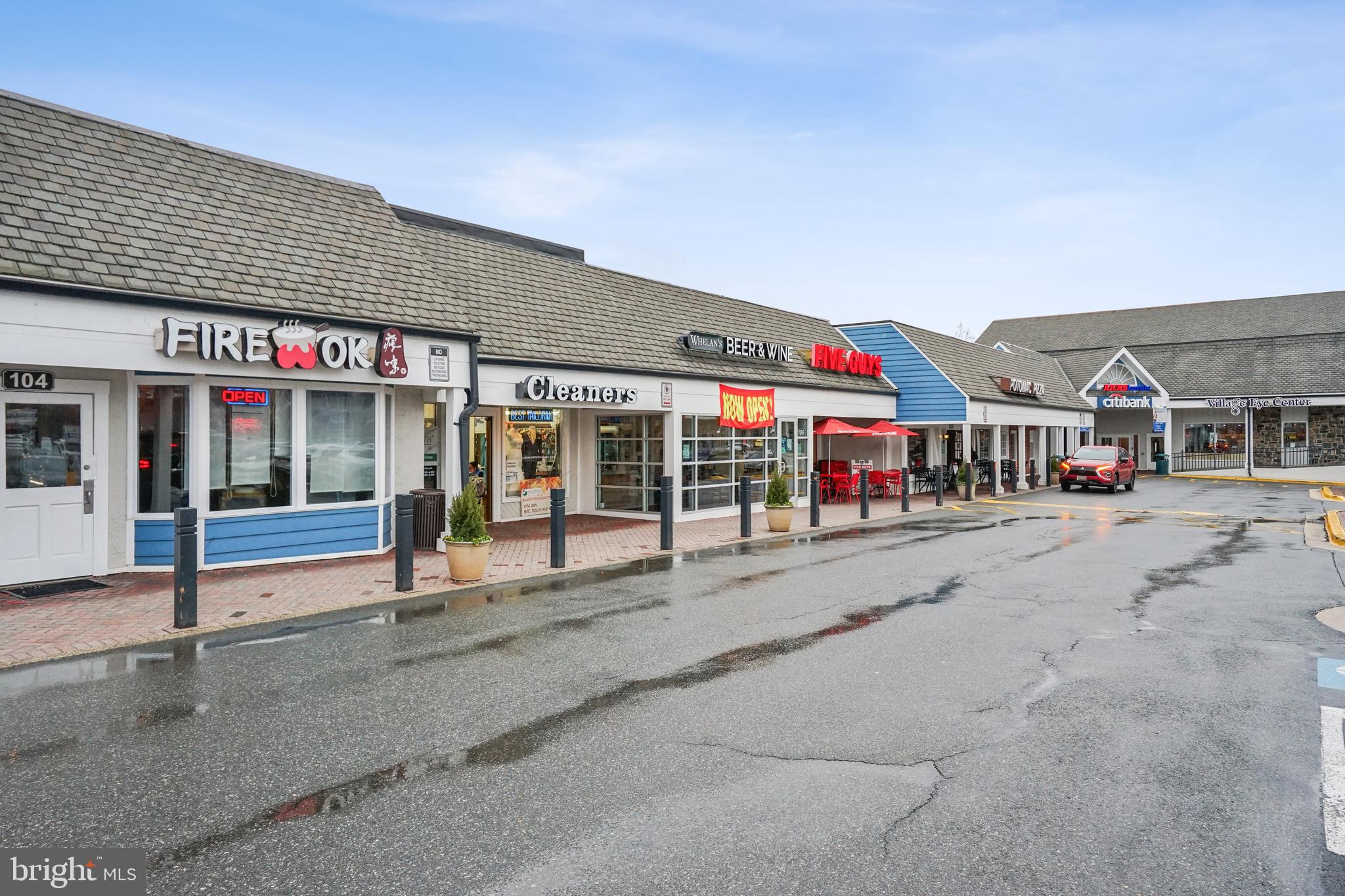 POTOMAC VILLAGE - Residential