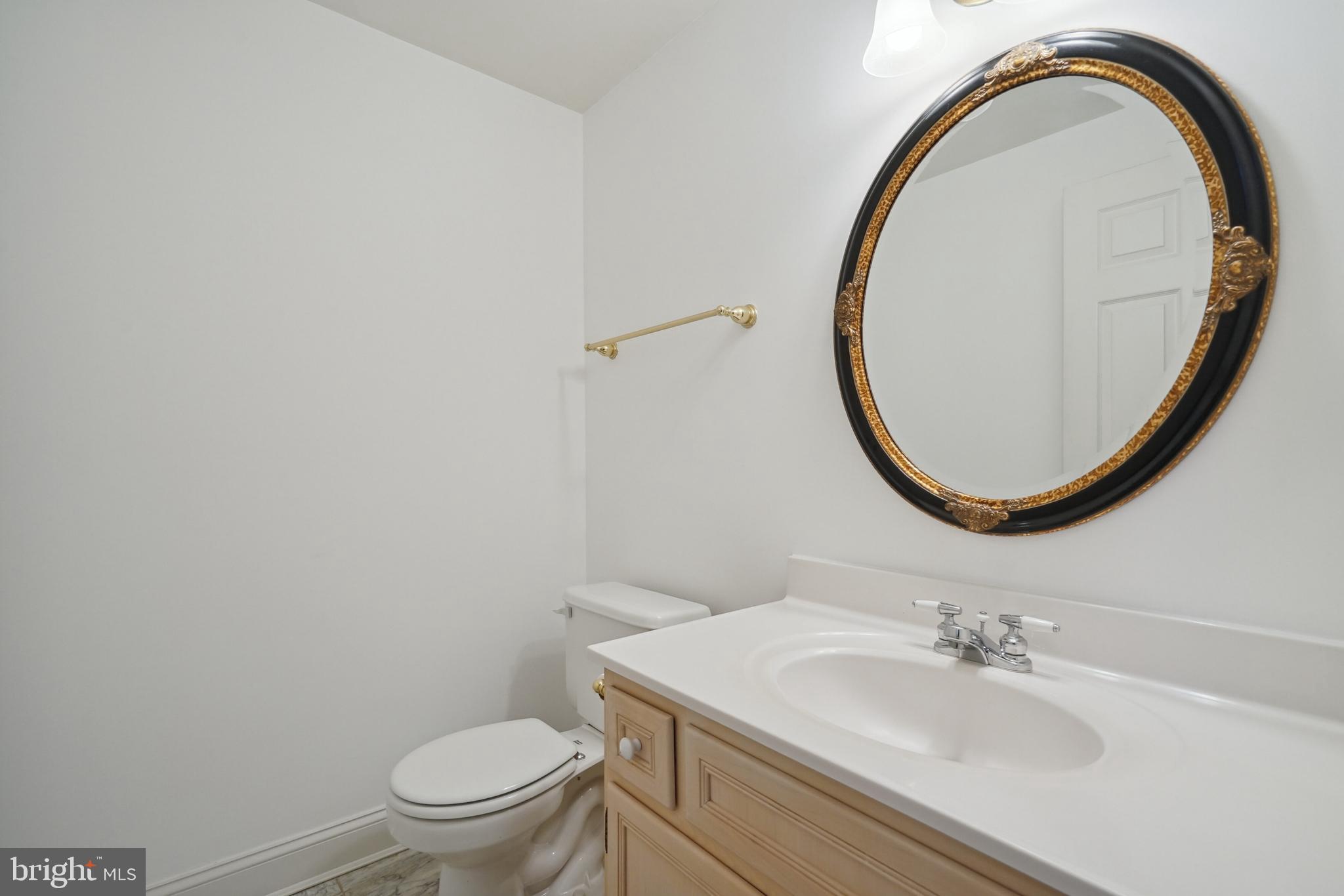 POTOMAC VILLAGE - Residential