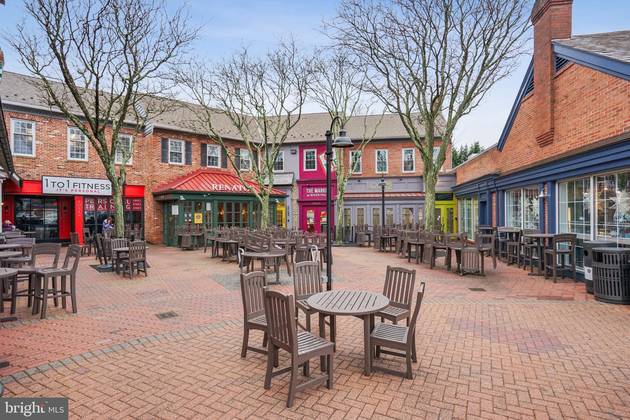 POTOMAC VILLAGE - Residential