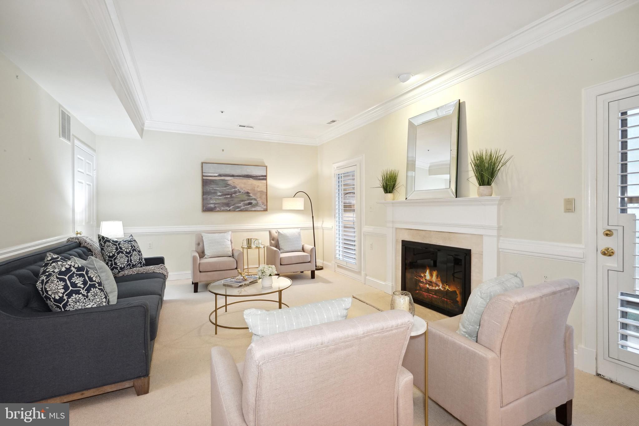 POTOMAC VILLAGE - Residential