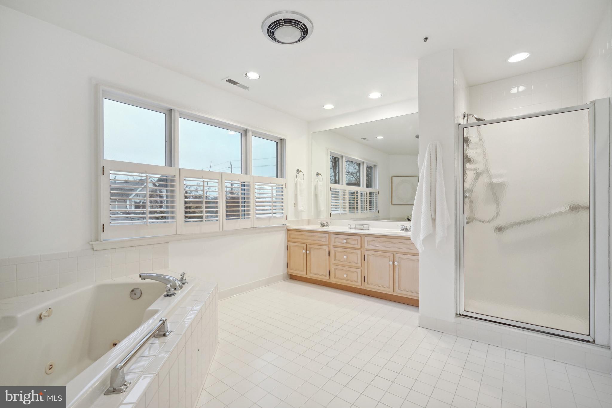 POTOMAC VILLAGE - Residential