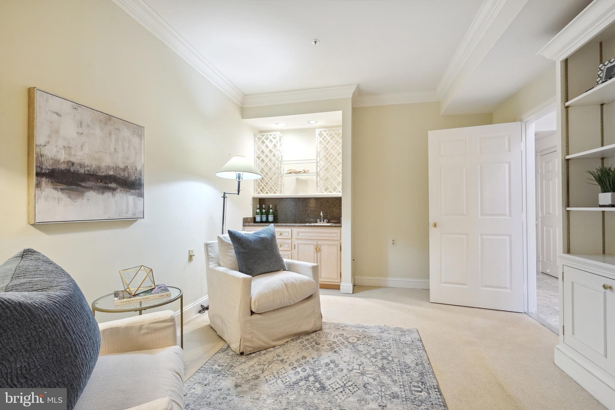 POTOMAC VILLAGE - Residential