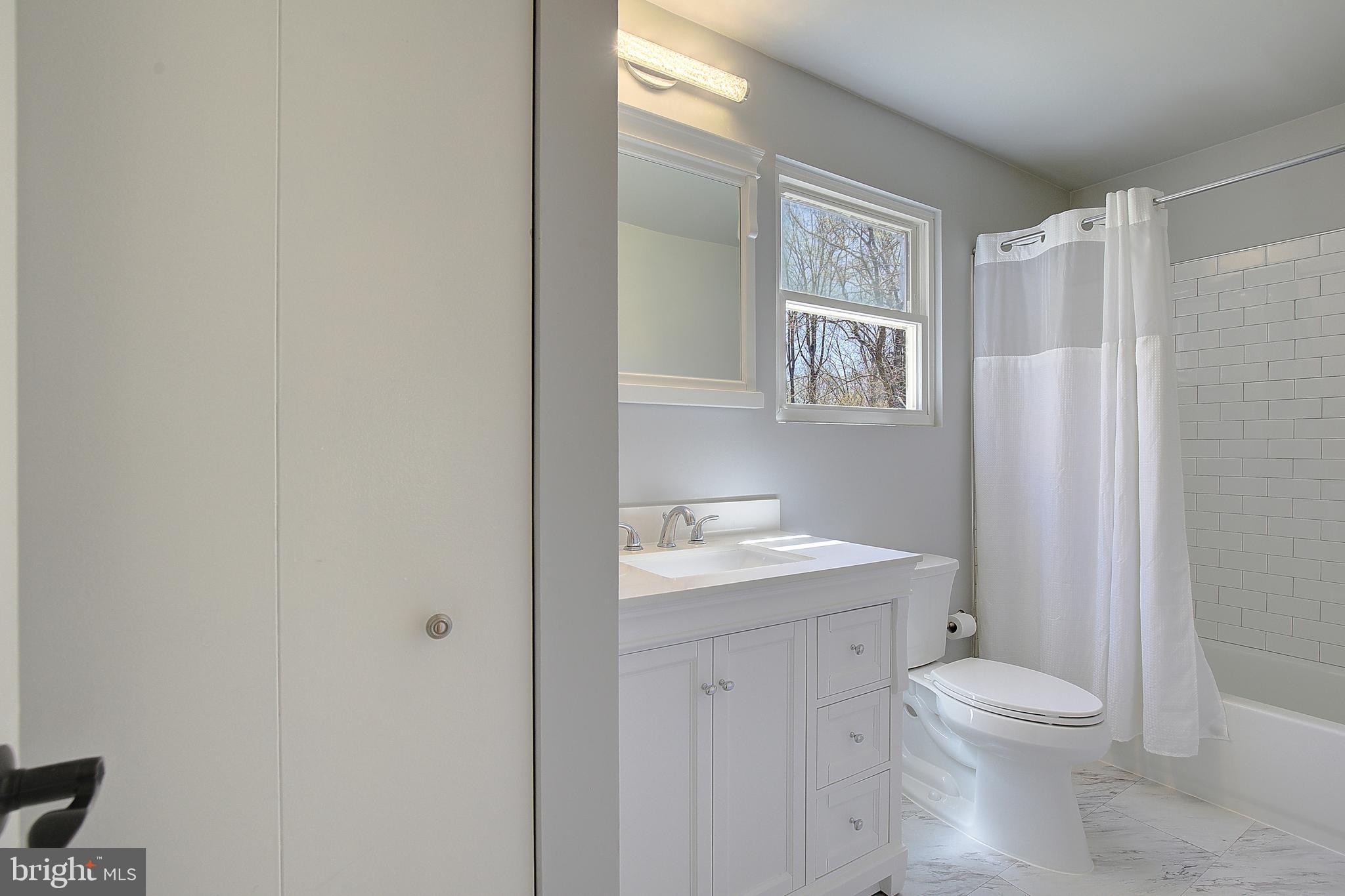 OLD BAYSIDE - Residential