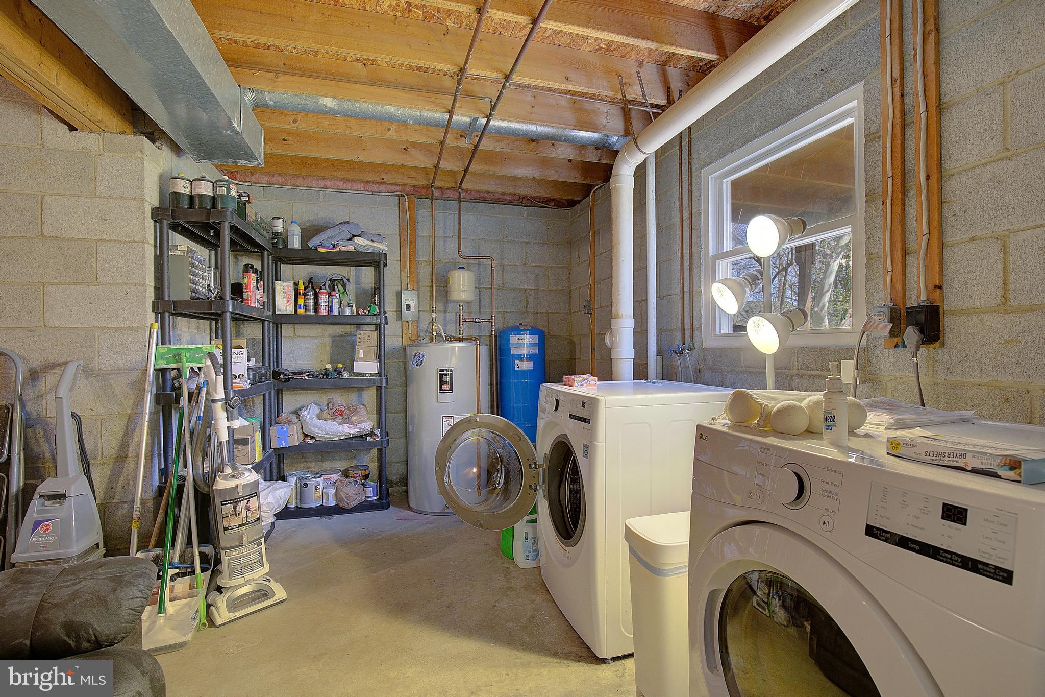 OLD BAYSIDE - Residential