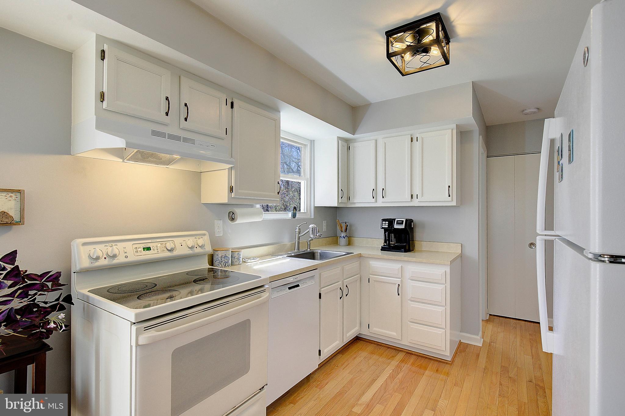 OLD BAYSIDE - Residential