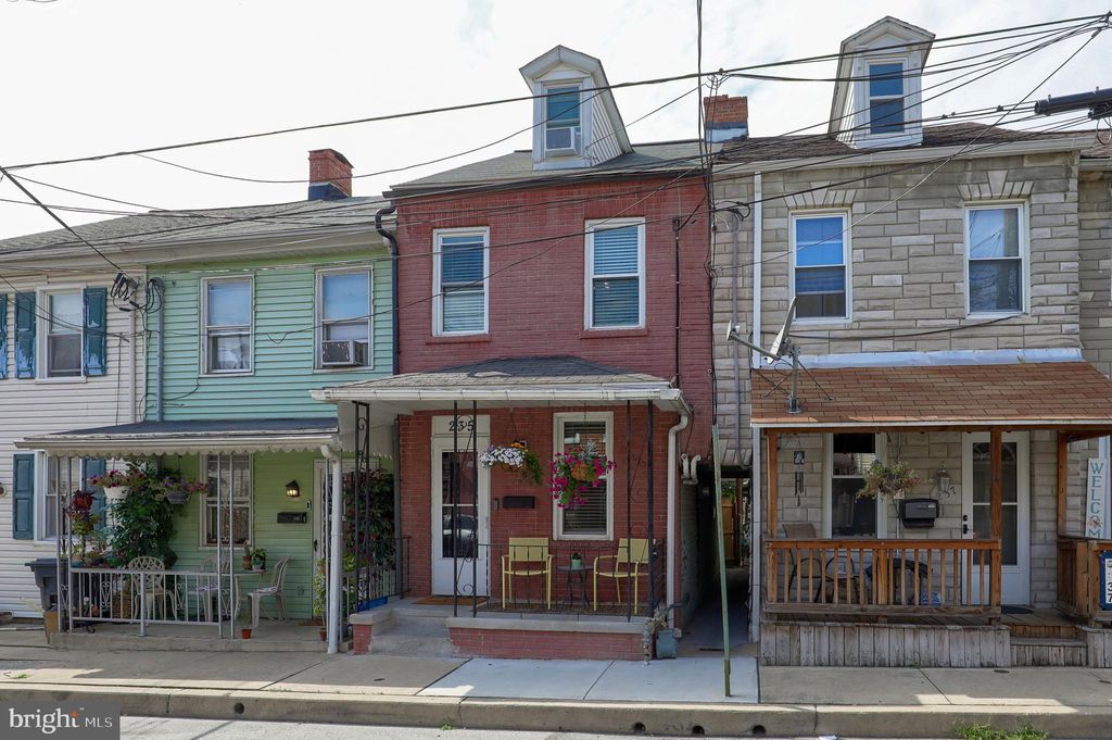 Photo of 235 PERRY ST, COLUMBIA, PA 17512 (MLS # PALA2039414)