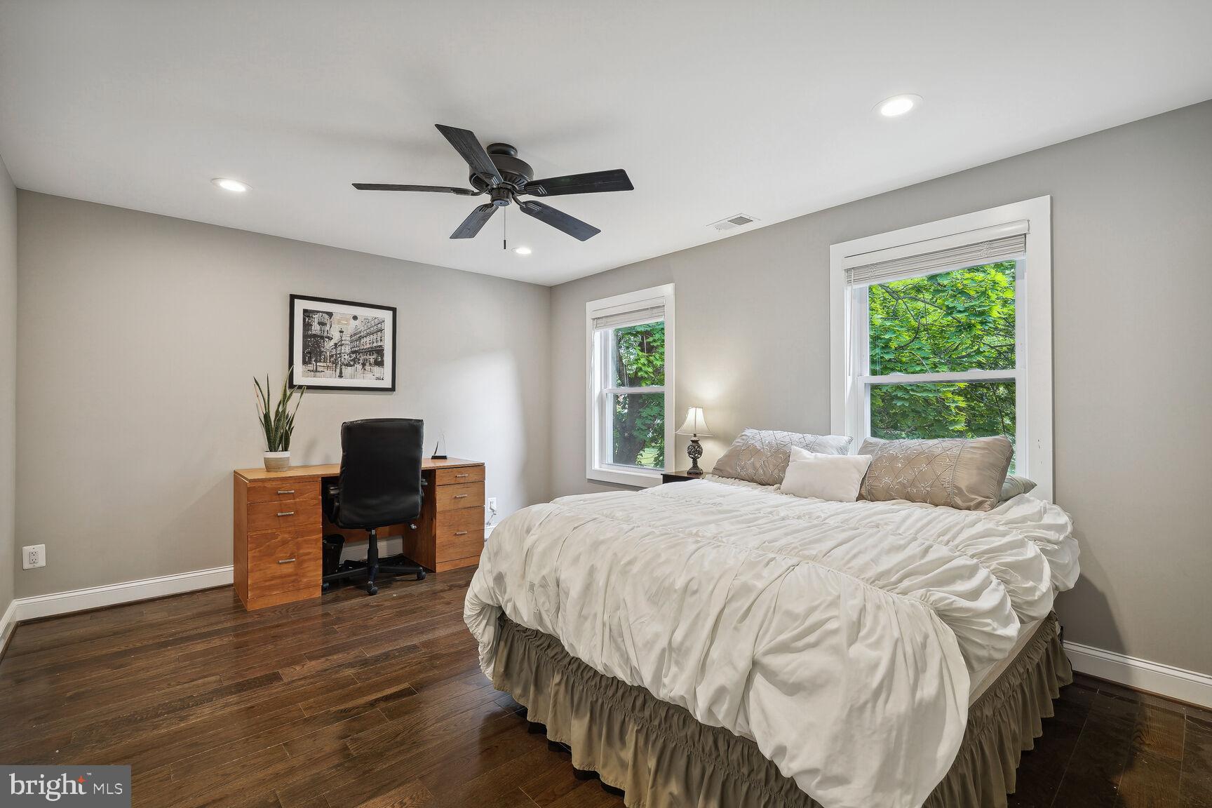 BEVERLY FARMS - Residential