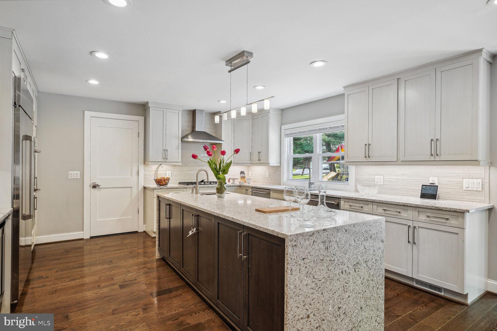 BEVERLY FARMS - Residential