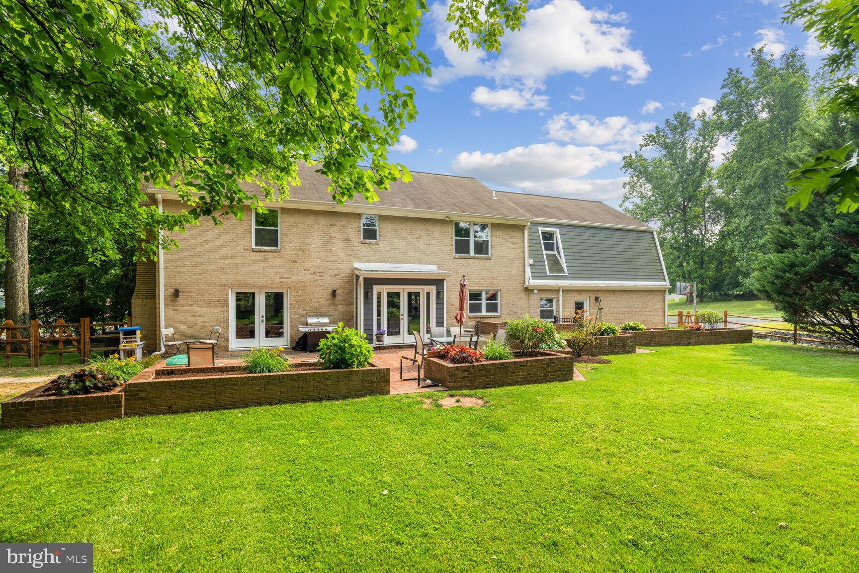 BEVERLY FARMS - Residential