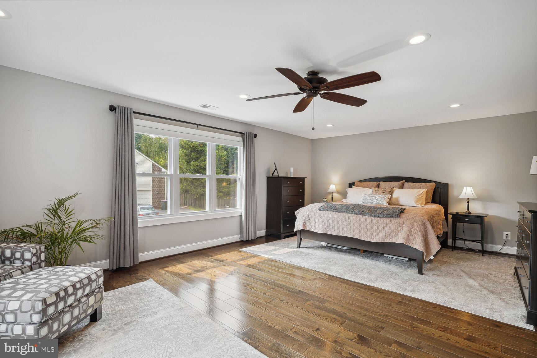 BEVERLY FARMS - Residential