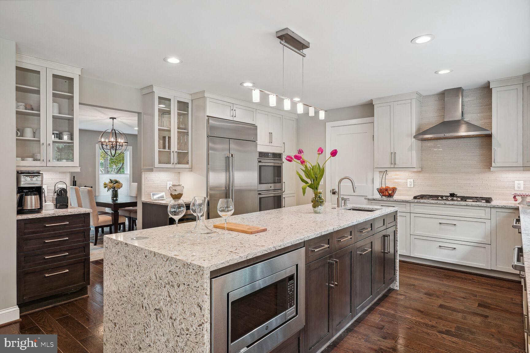 BEVERLY FARMS - Residential