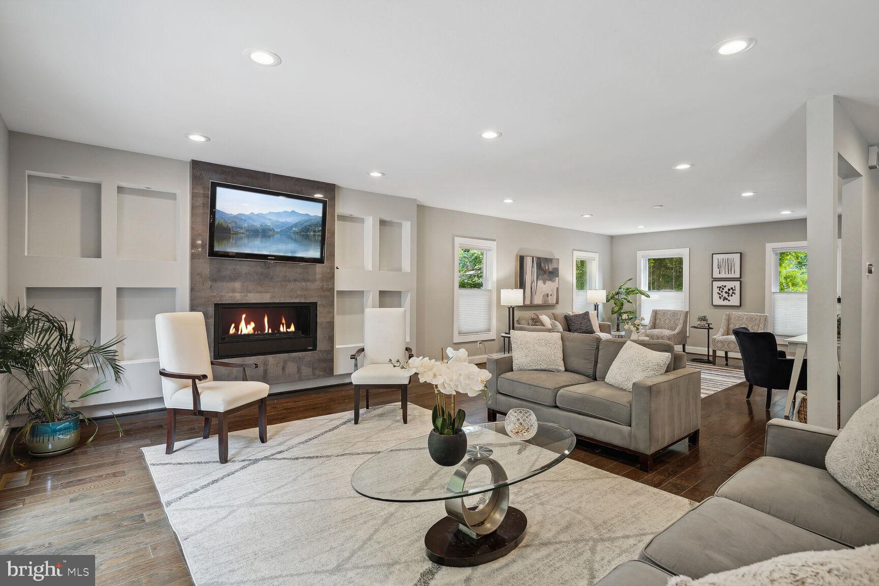 BEVERLY FARMS - Residential