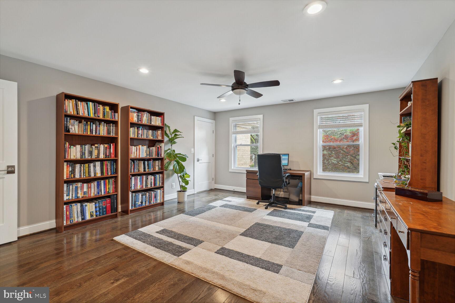 BEVERLY FARMS - Residential