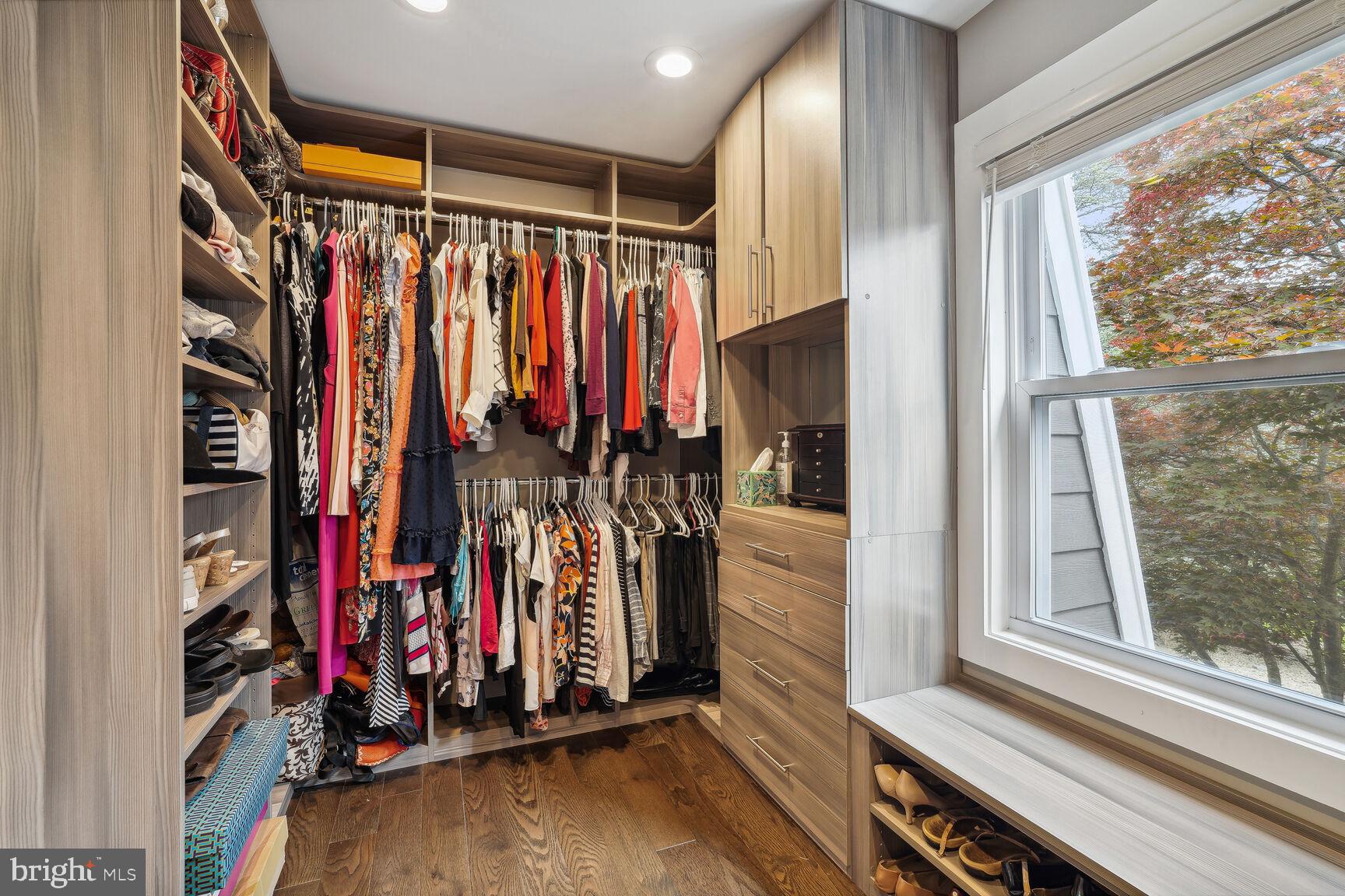 BEVERLY FARMS - Residential