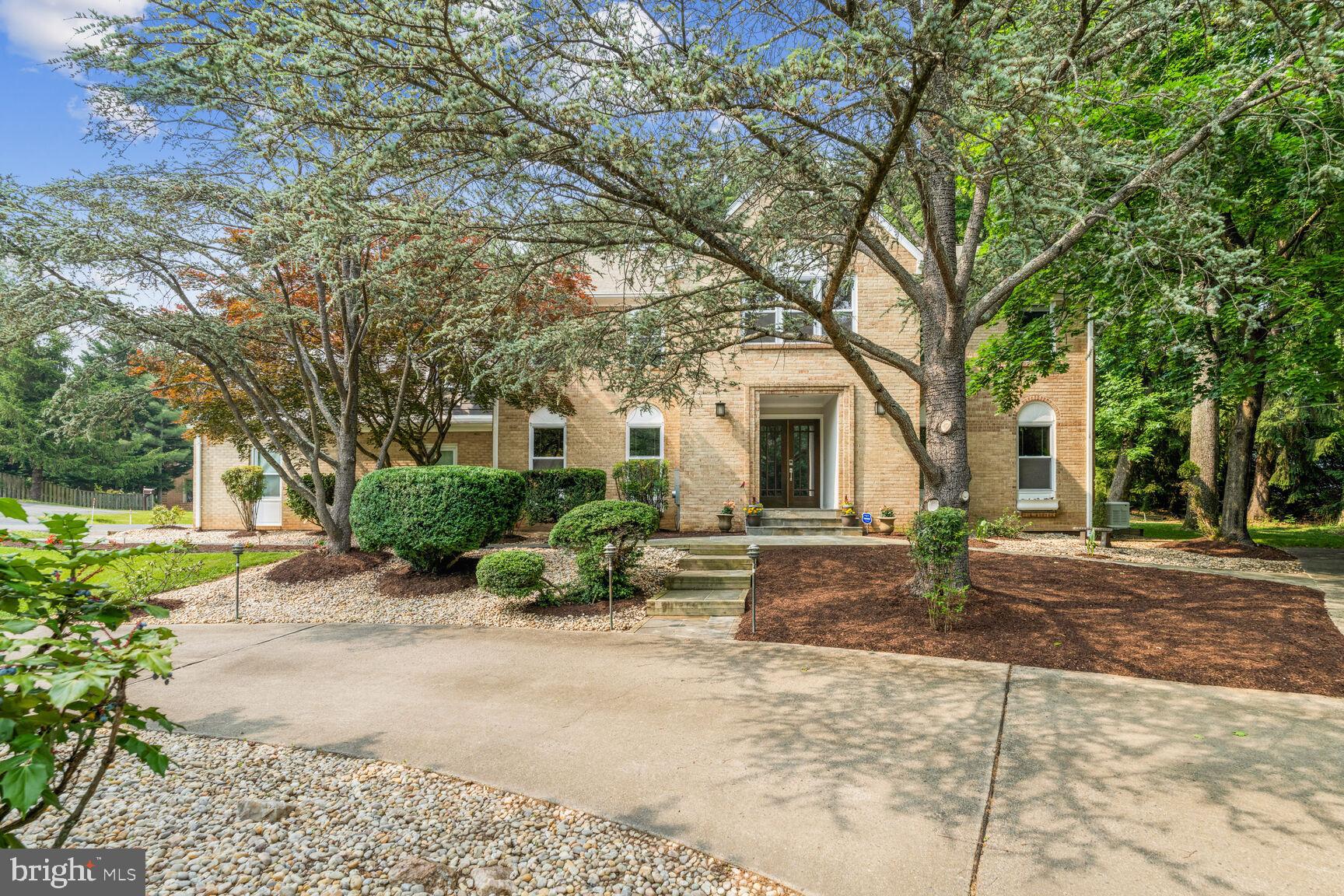 BEVERLY FARMS - Residential