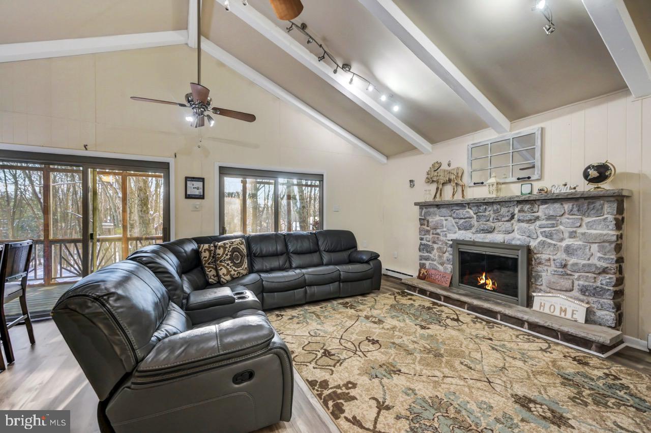 BRIER CREST WOODS - Residential