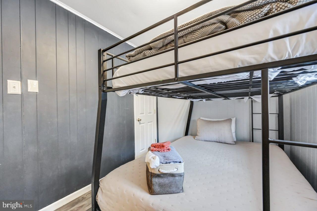 BRIER CREST WOODS - Residential