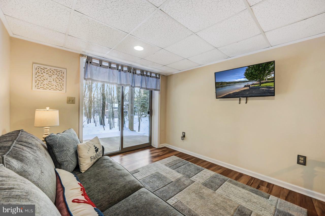 BRIER CREST WOODS - Residential