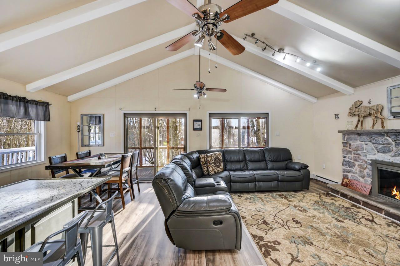 BRIER CREST WOODS - Residential