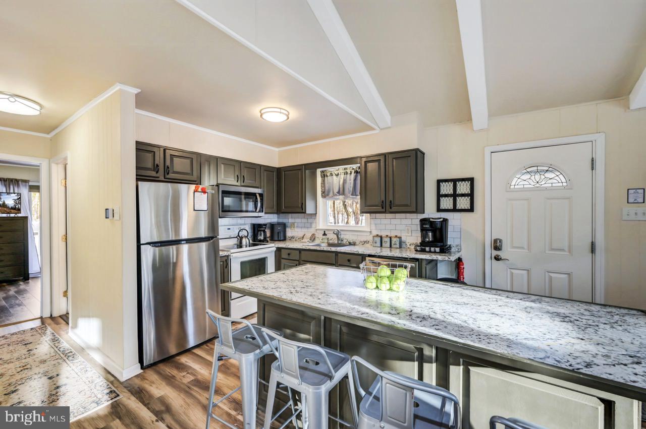 BRIER CREST WOODS - Residential