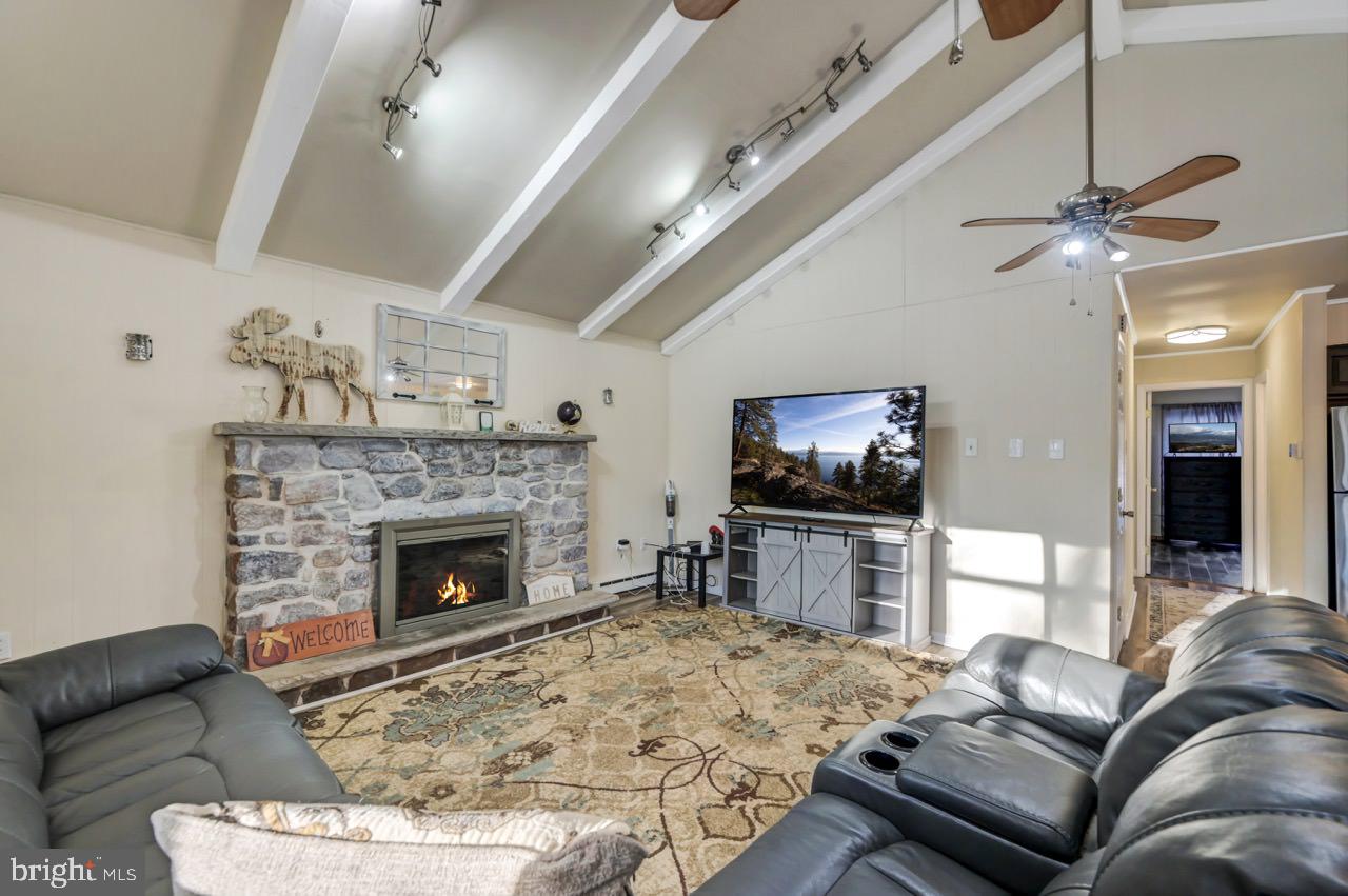 BRIER CREST WOODS - Residential