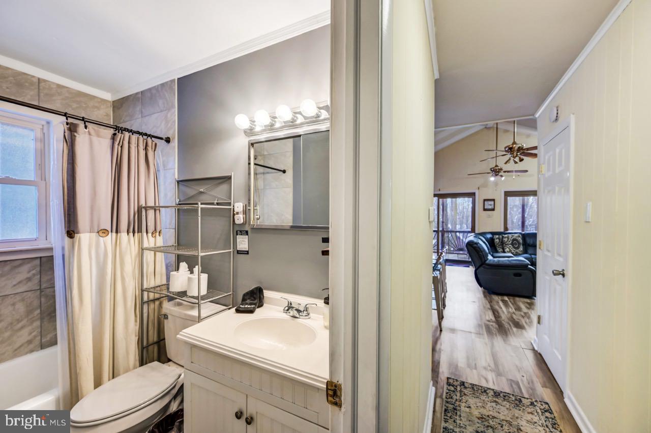 BRIER CREST WOODS - Residential