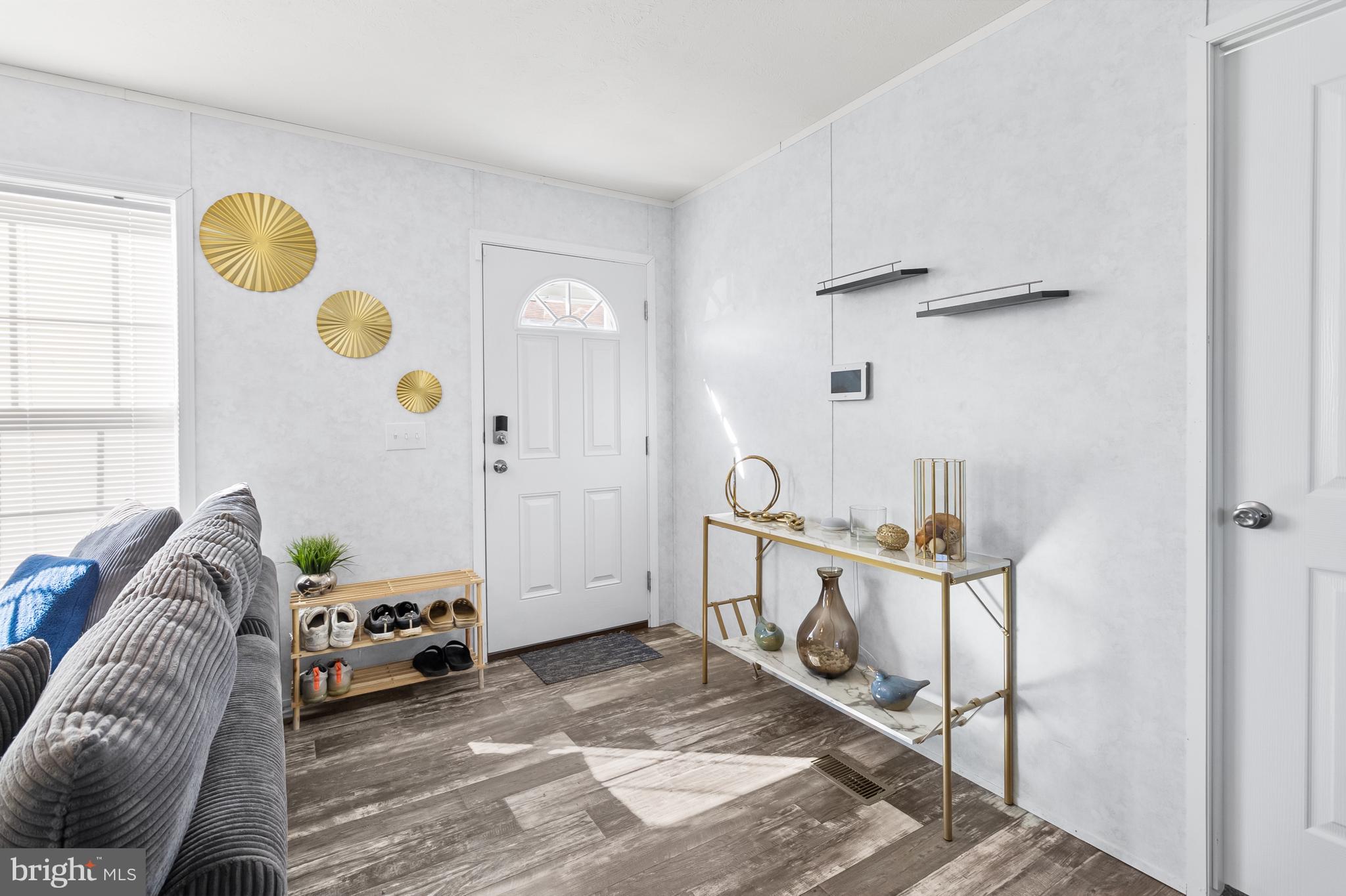 MURRAY MANOR - Residential