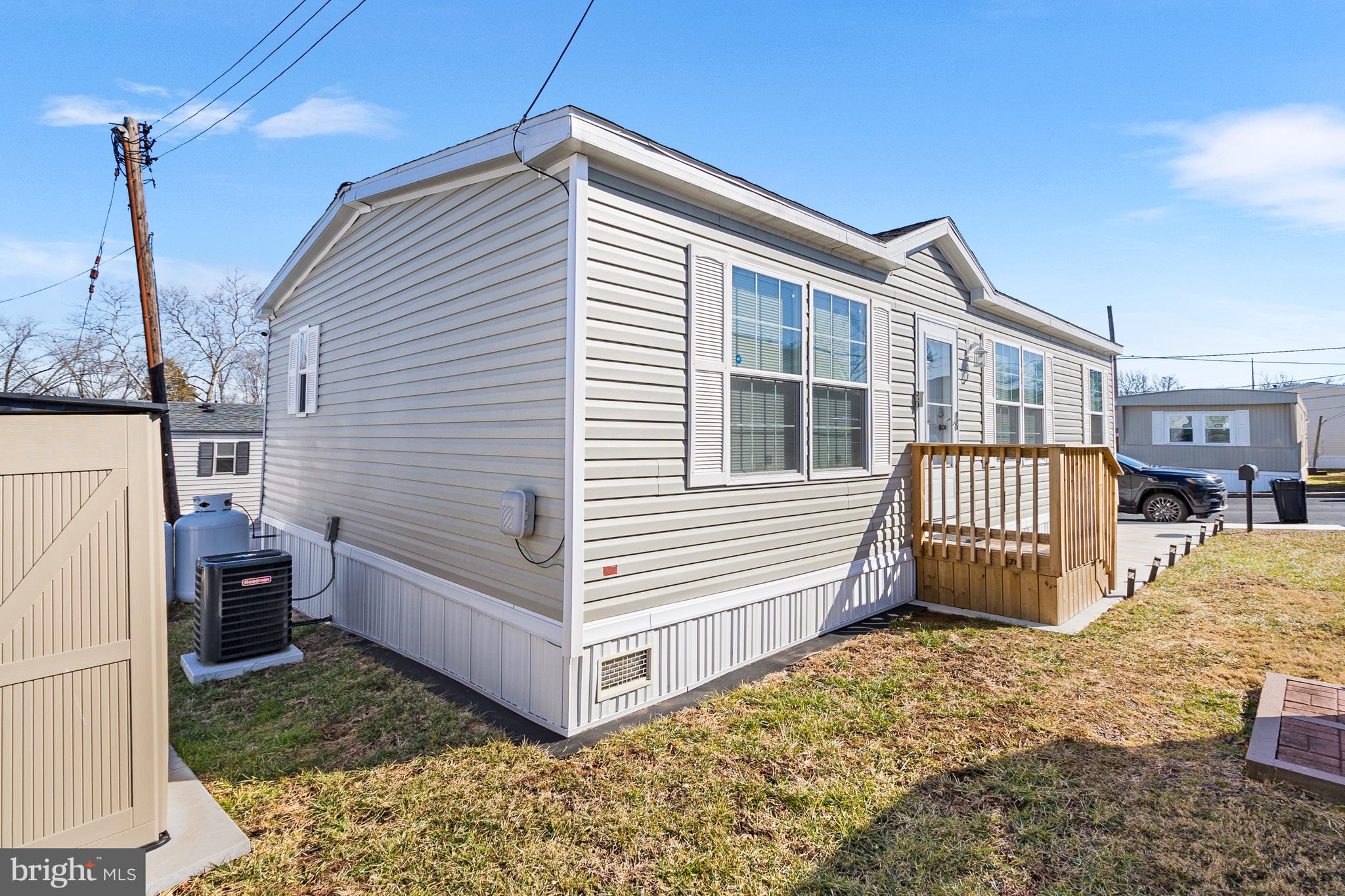 MURRAY MANOR - Residential