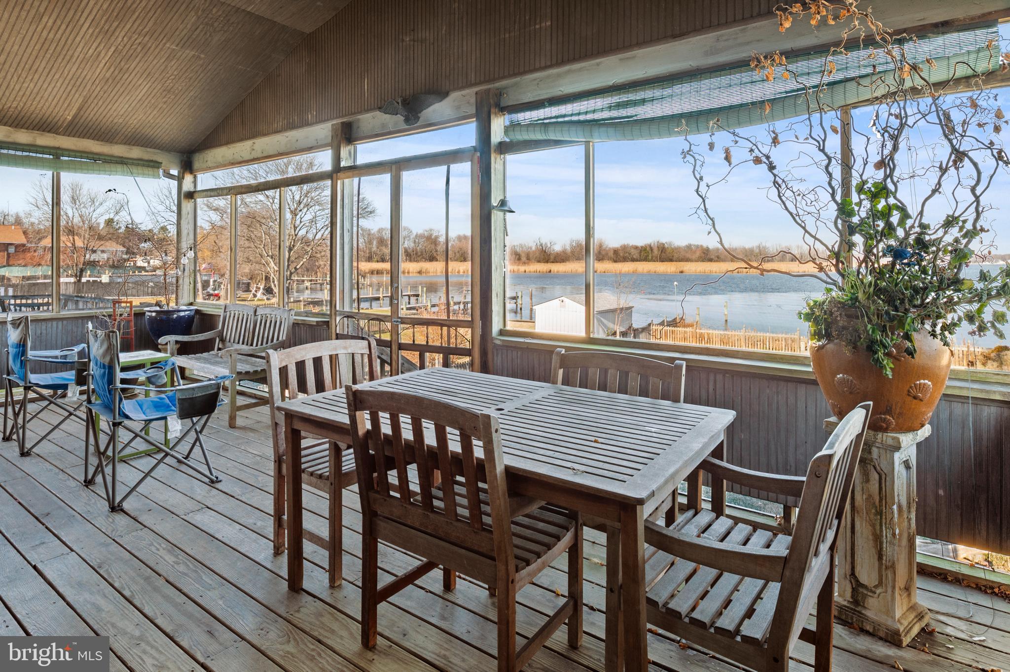 BRIGHT LIGHT SHORES - Residential