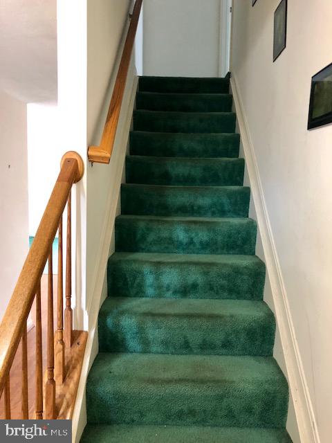 HICKORY HILLS - Residential