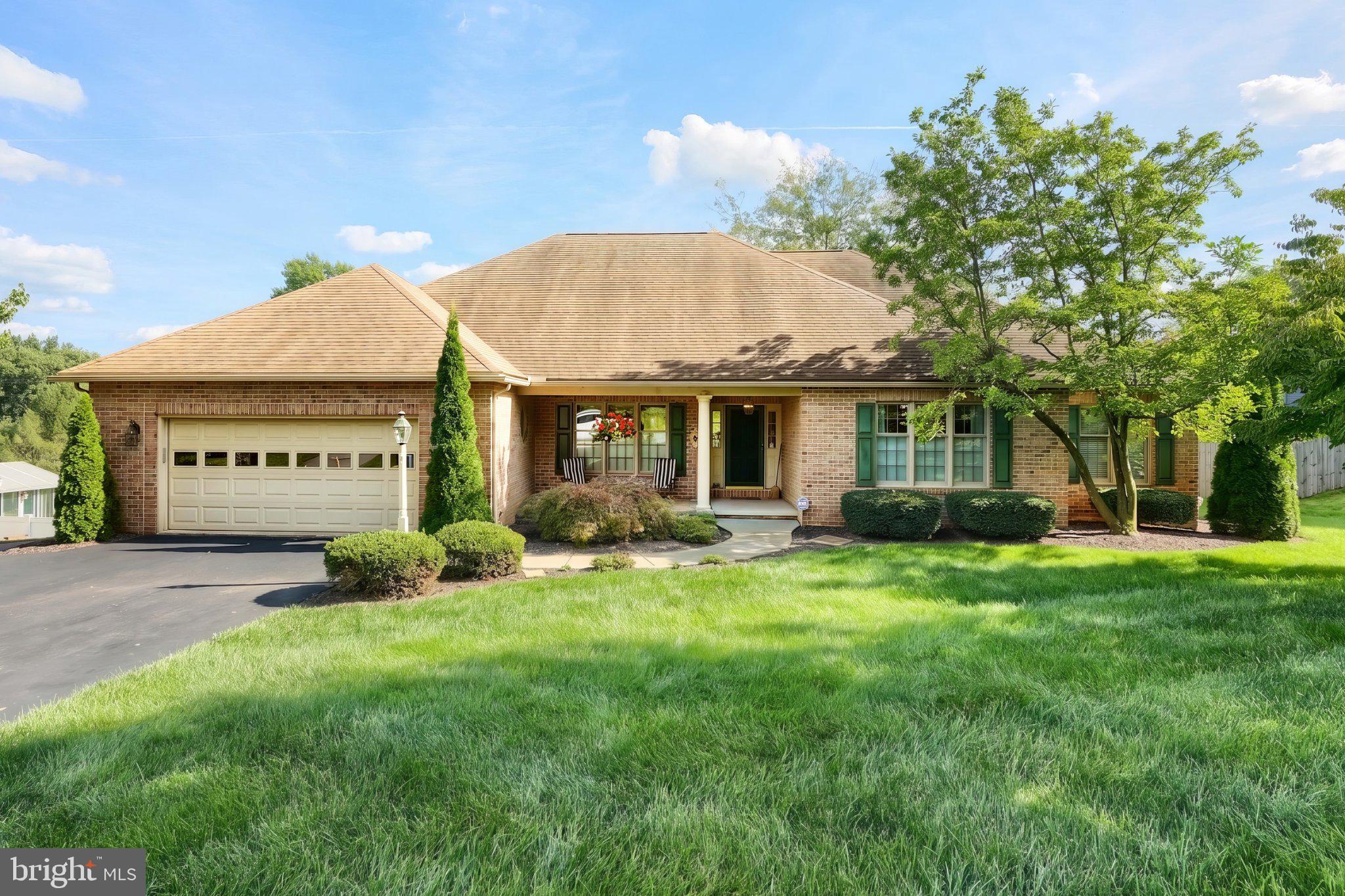 1022 WOODRIDGE ROAD