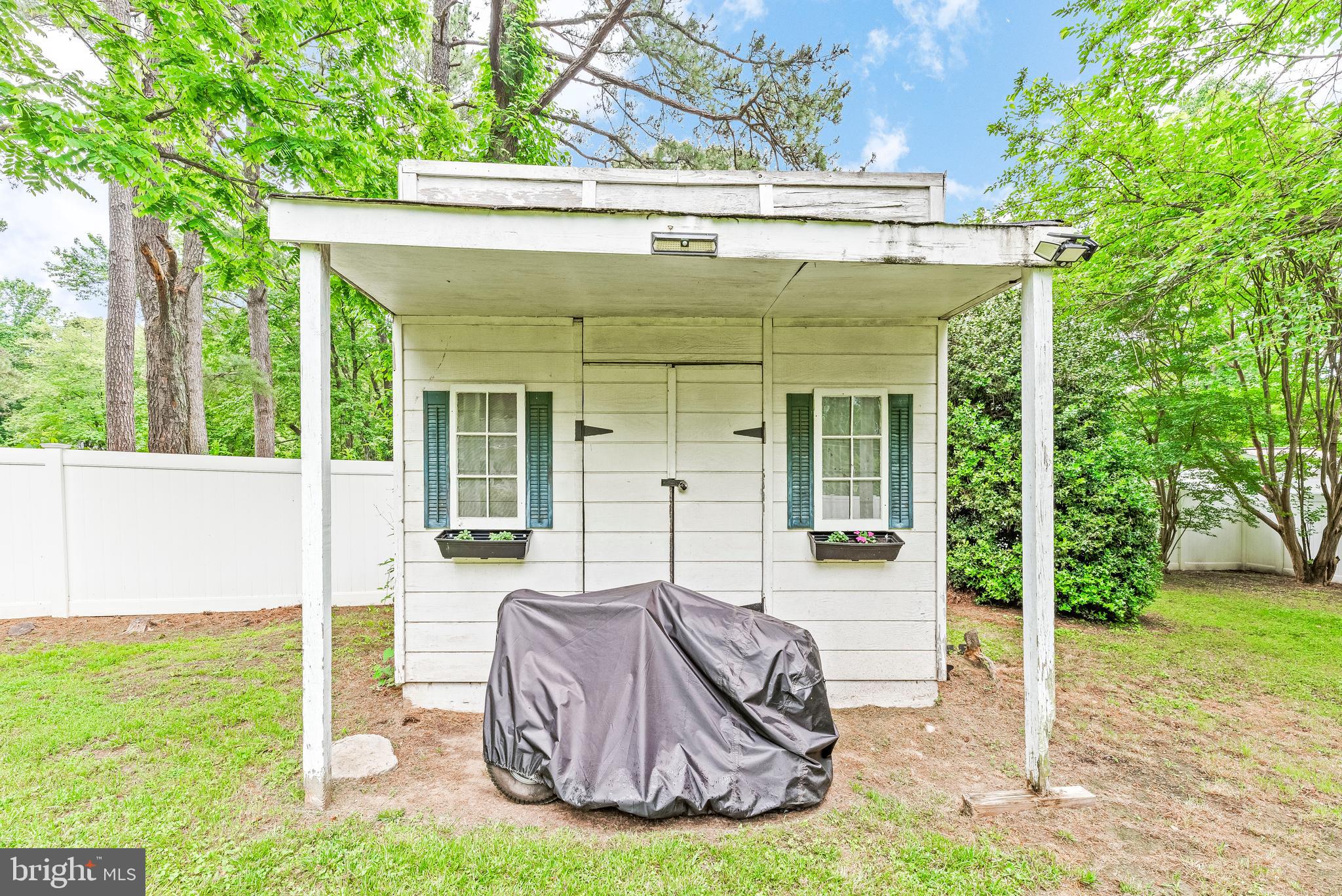 RUSTIC HILLS - Residential