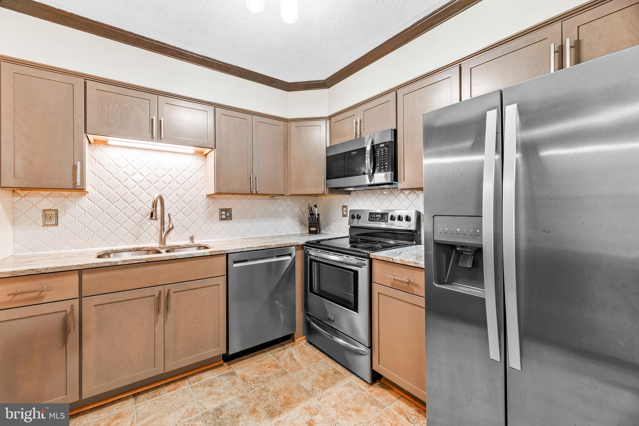 RUSTIC HILLS - Residential