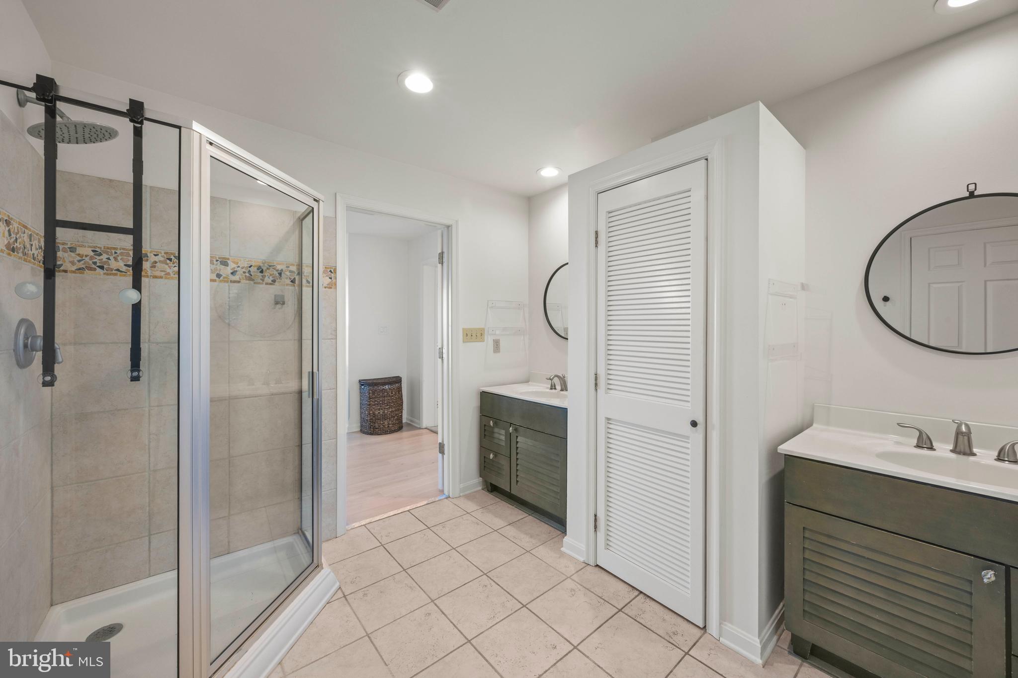 CLOVERFIELDS - Residential