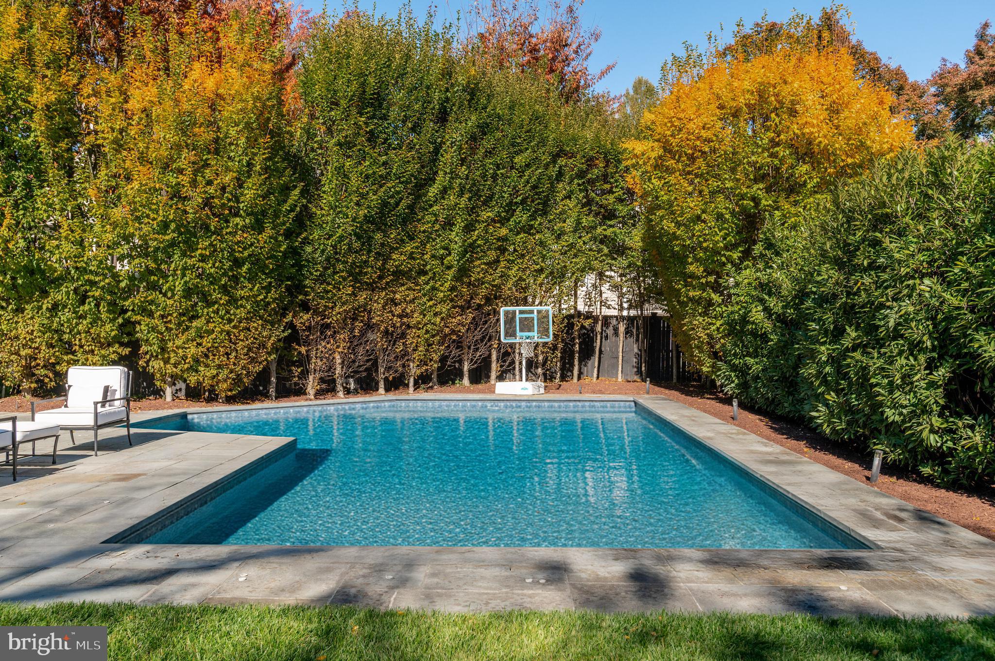 5020 PALISADE LANE NW