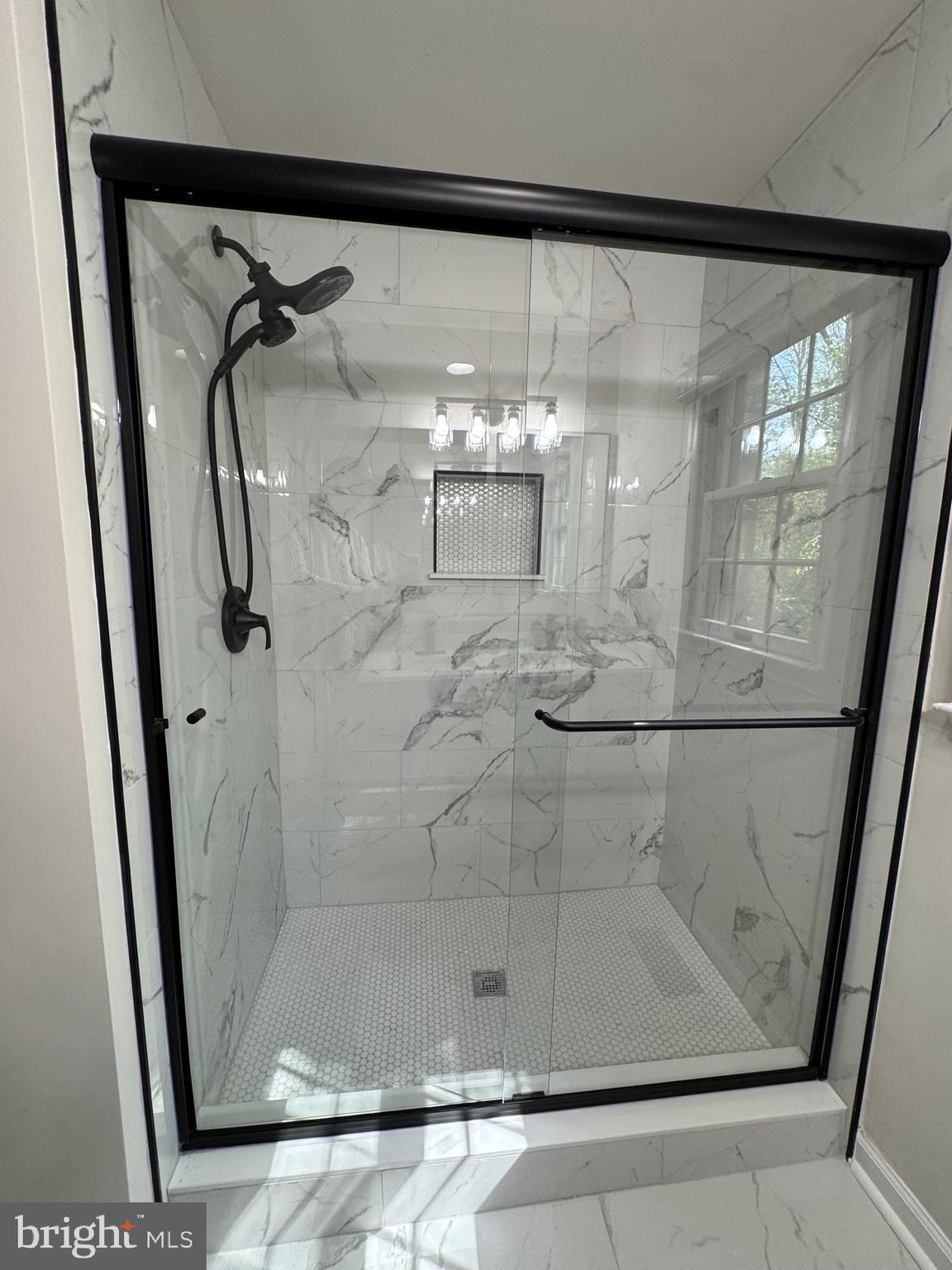 LAKE WILDERNESS - Residential