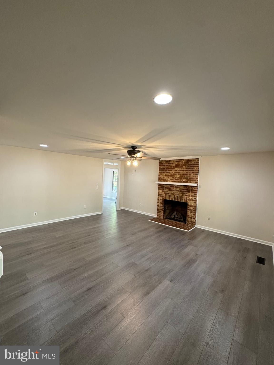 LAKE WILDERNESS - Residential