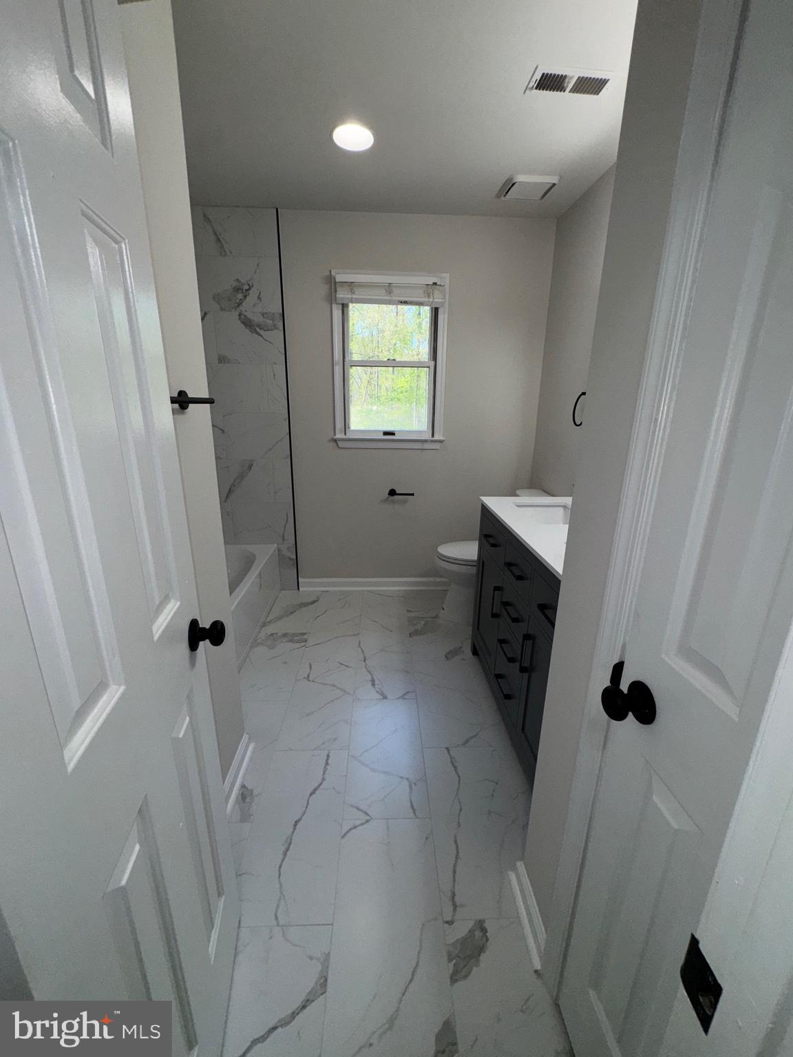 LAKE WILDERNESS - Residential