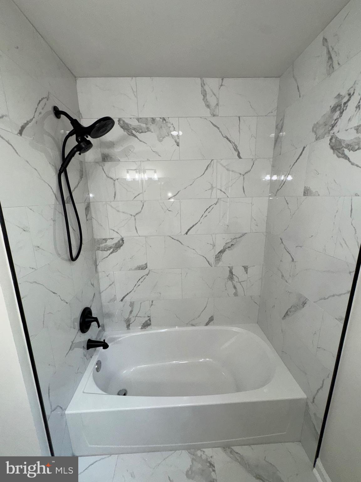 LAKE WILDERNESS - Residential