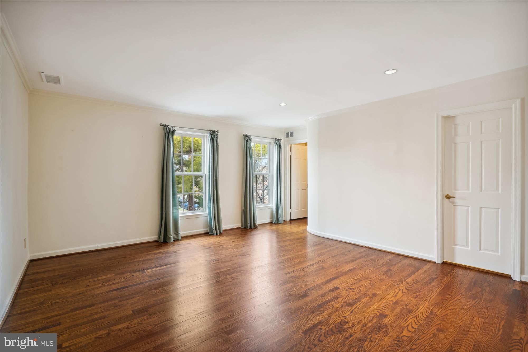 OLD TOWN ALEXANDRIA - Residential