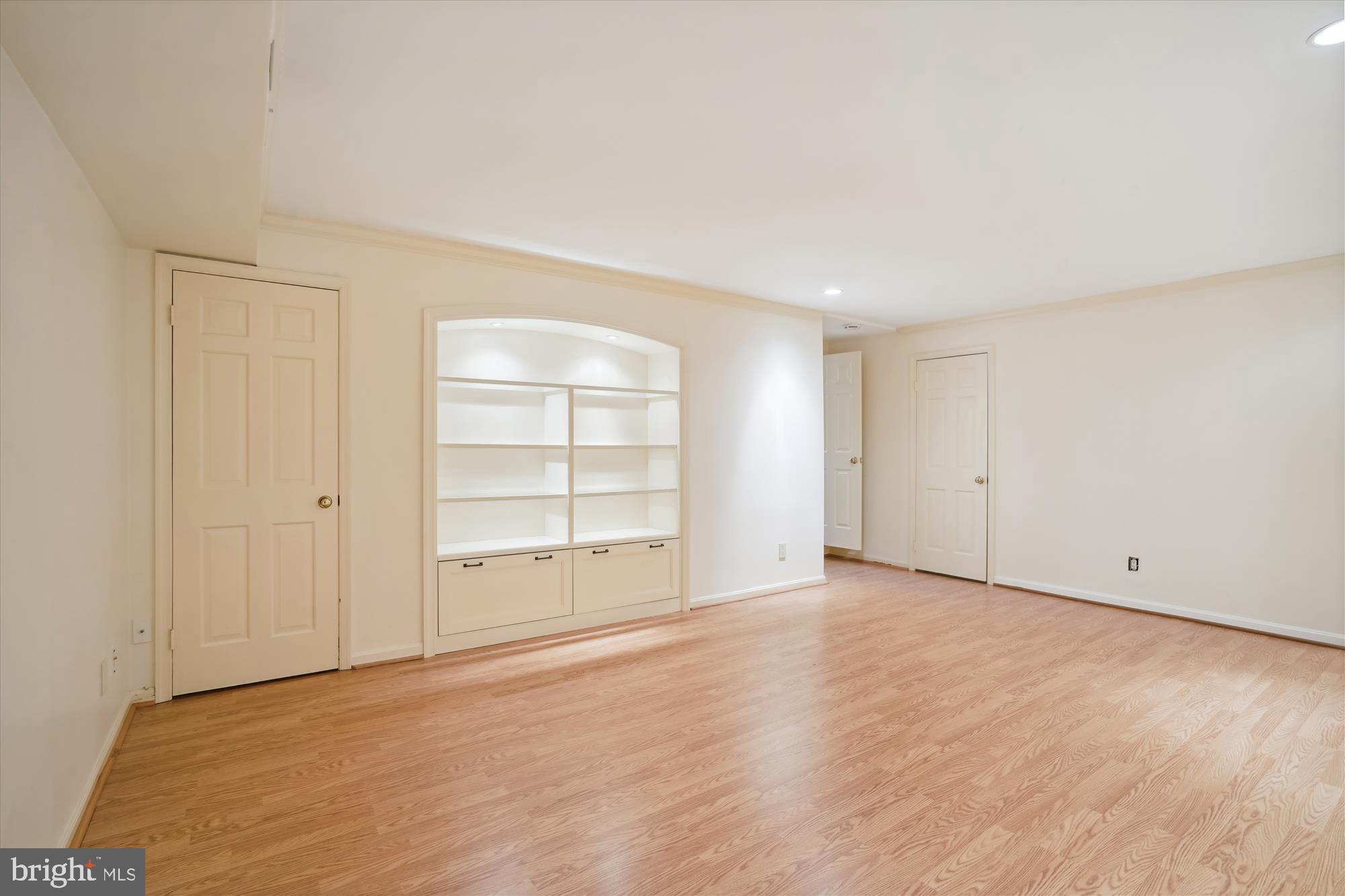 OLD TOWN ALEXANDRIA - Residential