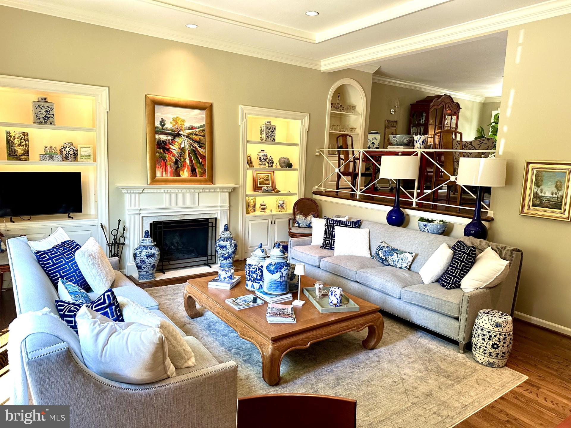 OLD TOWN ALEXANDRIA - Residential